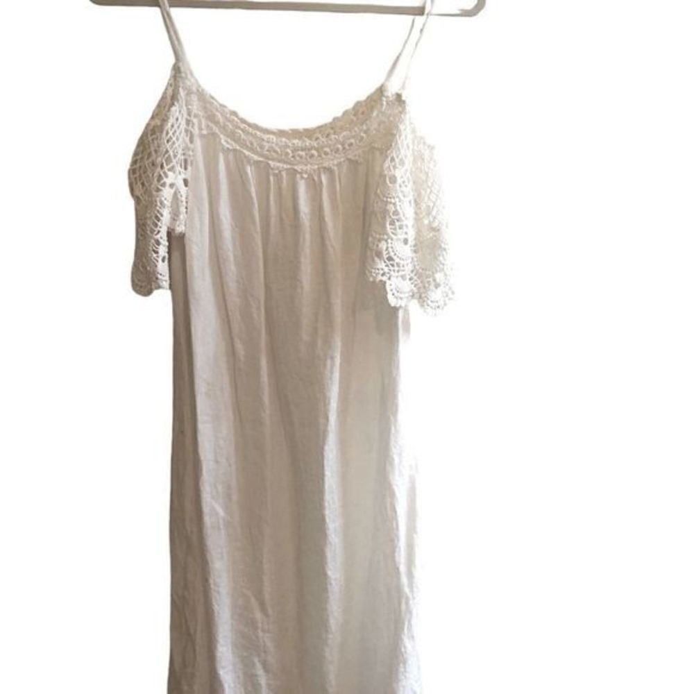 Linen Lightweight White Mini Dress With Crochet Details - Picture 3 of 6
